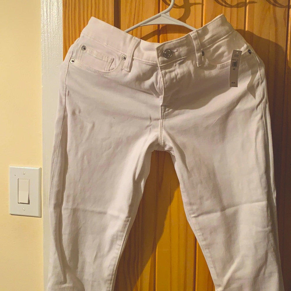 White gap jeans
